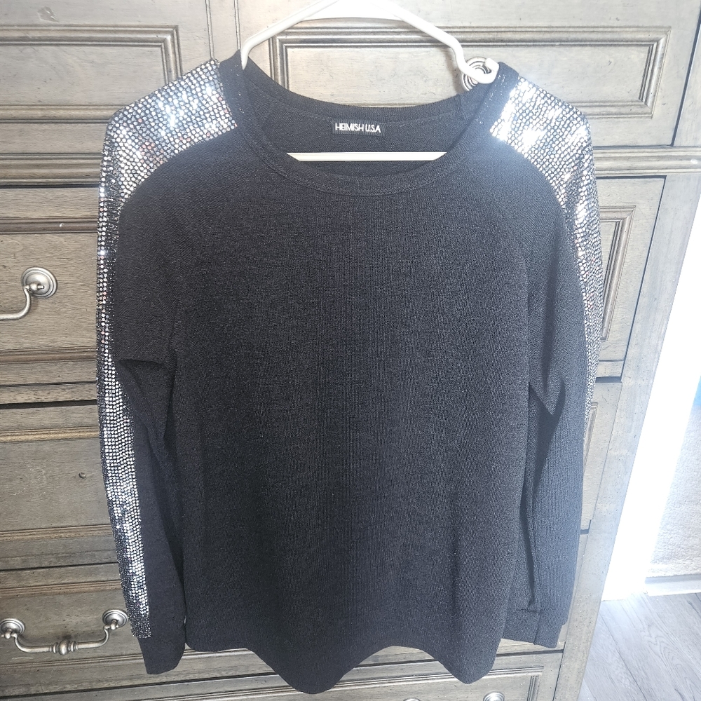 Clothes - Picture 7 of 16